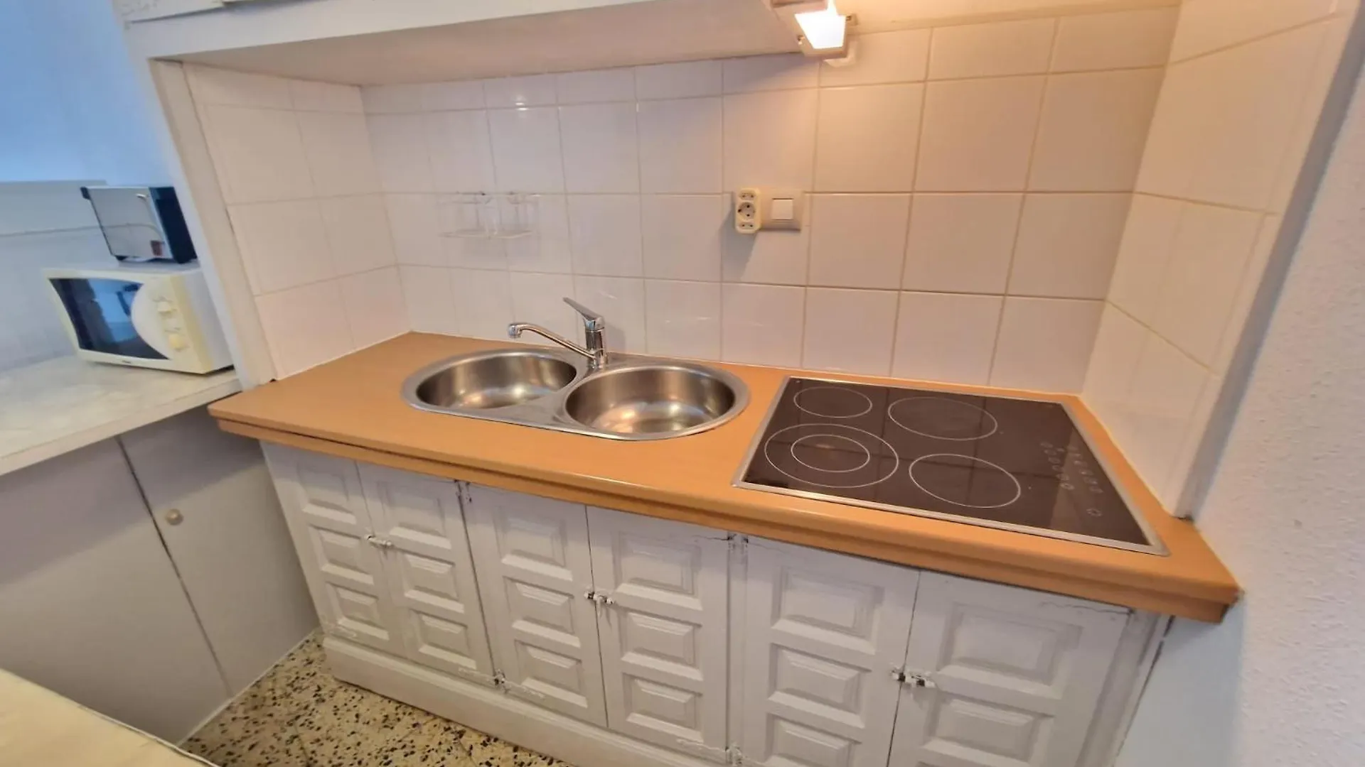 דירה אמפוריבראבה Apartamento Karina Beach-6