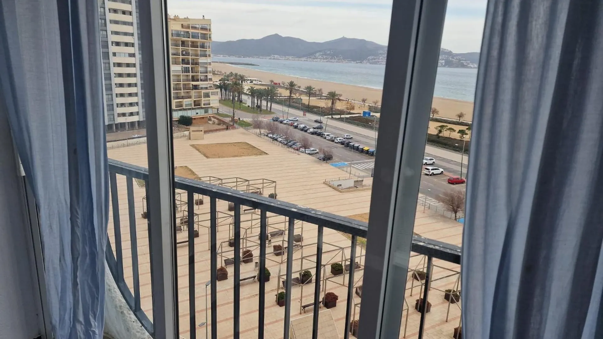 אמפוריבראבה Apartamento Karina Beach-6 דירה
