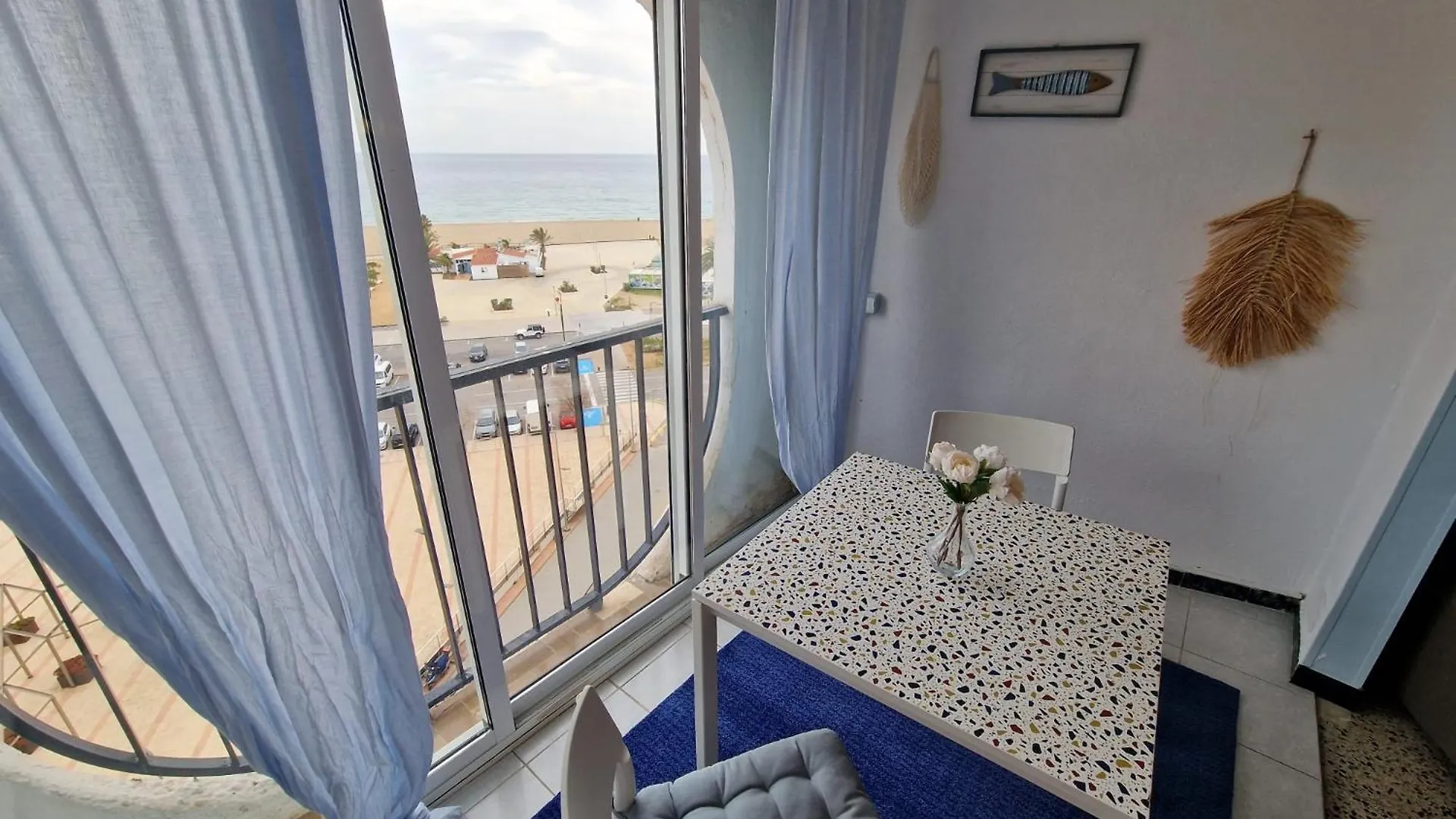 דירה אמפוריבראבה Apartamento Karina Beach-6 ספרד